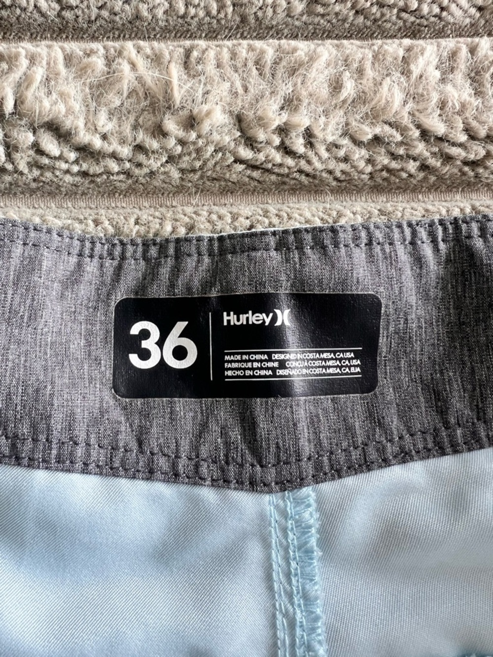 Men's Hurley Swim Trunks- Size 36 - Picture 5 of 8